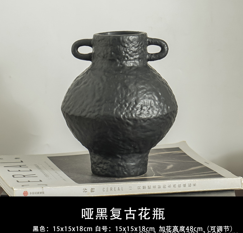 Vintage Collectible Pottery - กาน้ำชาพอร์ซเลนสีน้ำเงินขาวลายดอกพลัมแบบวาดด้วยมือ สไตล์จีนโบราณ ของสะสมตกแต่ง